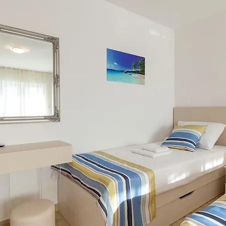 Apartmani Sanja Suta Podstrana Exterior foto